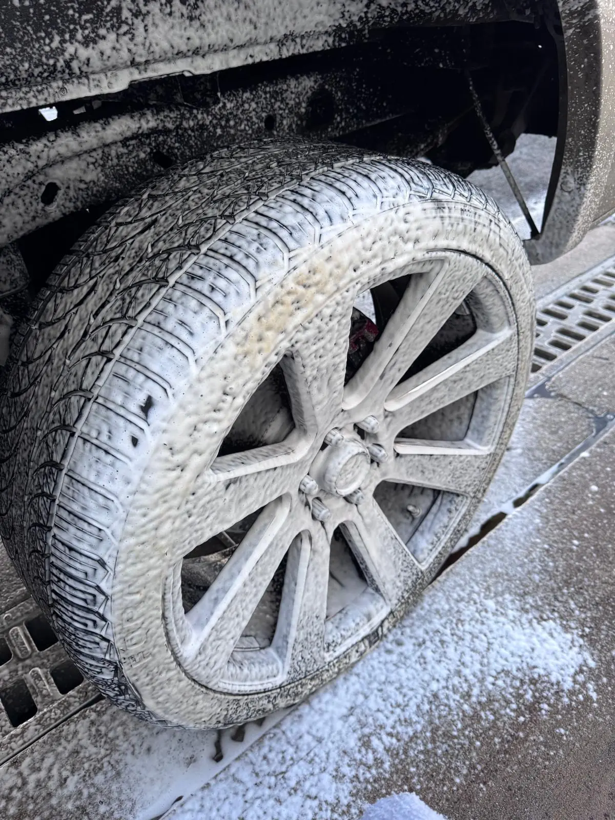 Mobile auto detailing work in New York 9