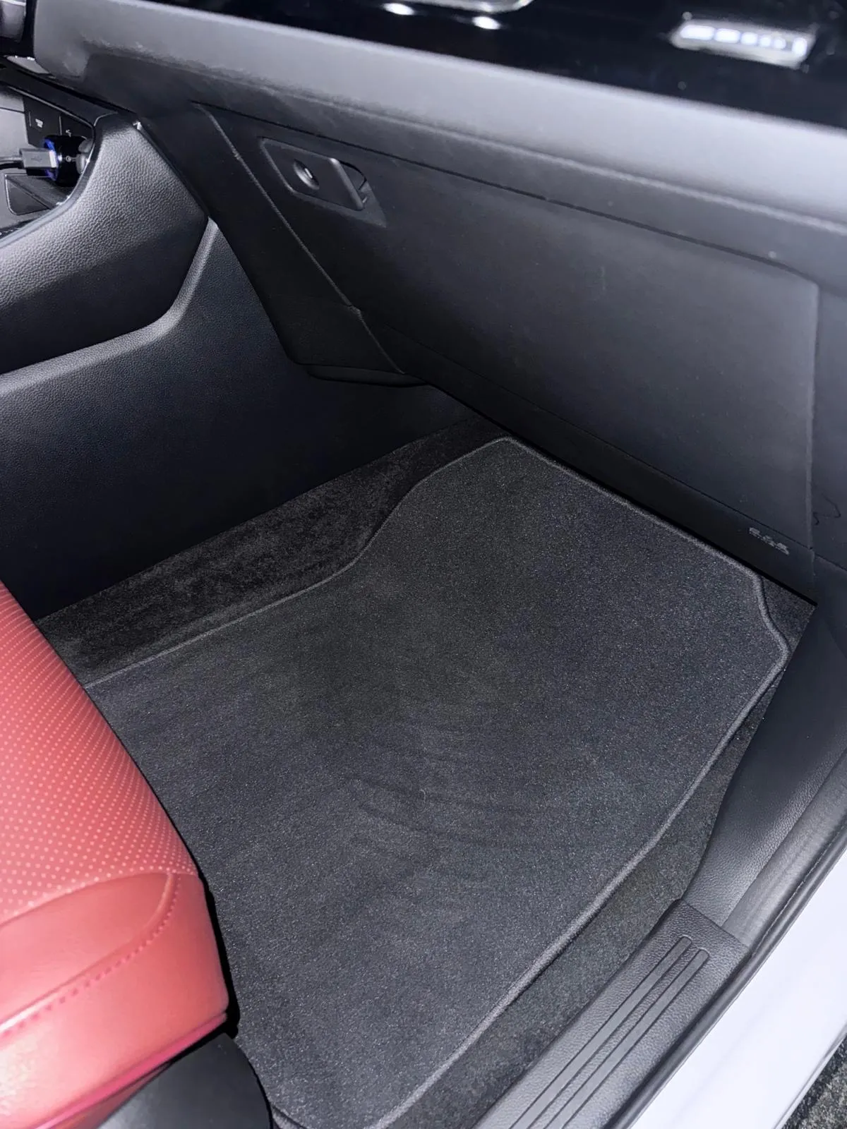 Mobile auto detailing work in New York 37