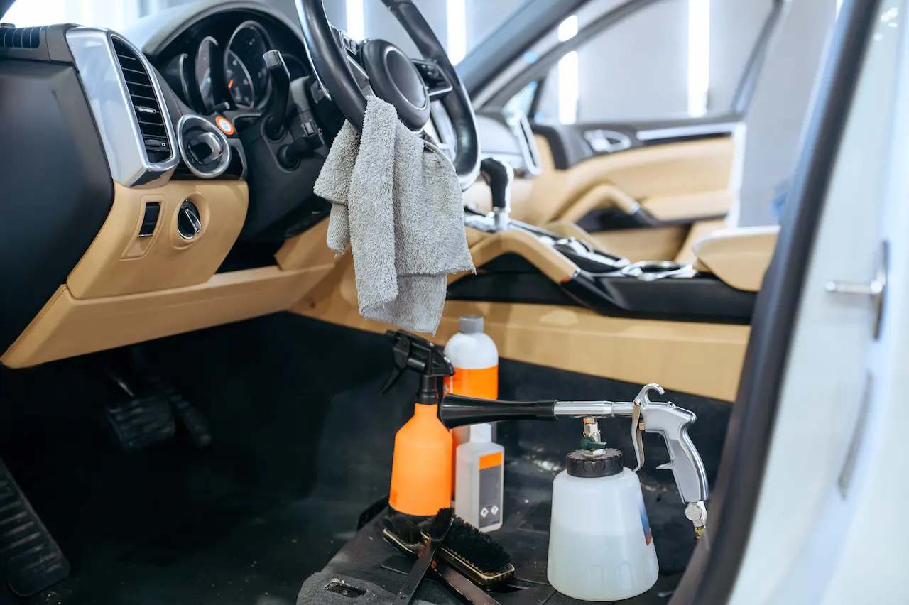 Professional mobile auto detailing process in New York