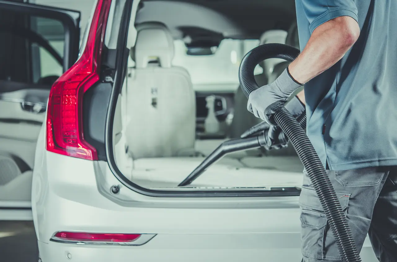 Vacuum carpet extraction in Connecticut